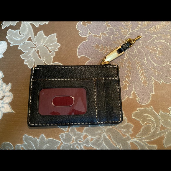 Brand new authentic Marc Jacobs black card holder - Picture 2 of 3